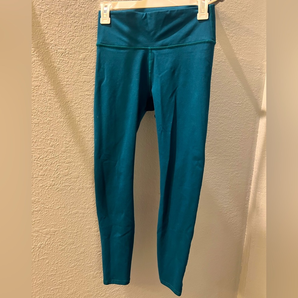 Fabletics teal powerhold crop leggings size small